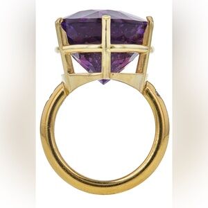 Signed Van Cleef Arpels 18k gold Siberian Amethyst right hand ring diamonds VCA